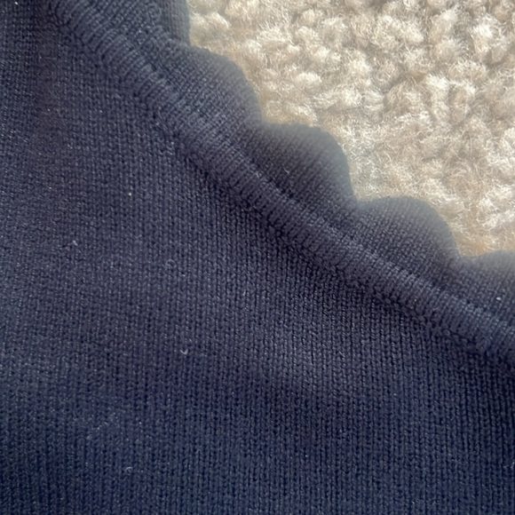 Beautiful black camisole - Picture 2 of 7